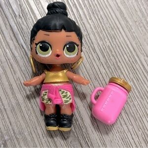 LOL Surprise! Series 2 Remix Fan Club HONEY BUN Big Sister doll with accessories